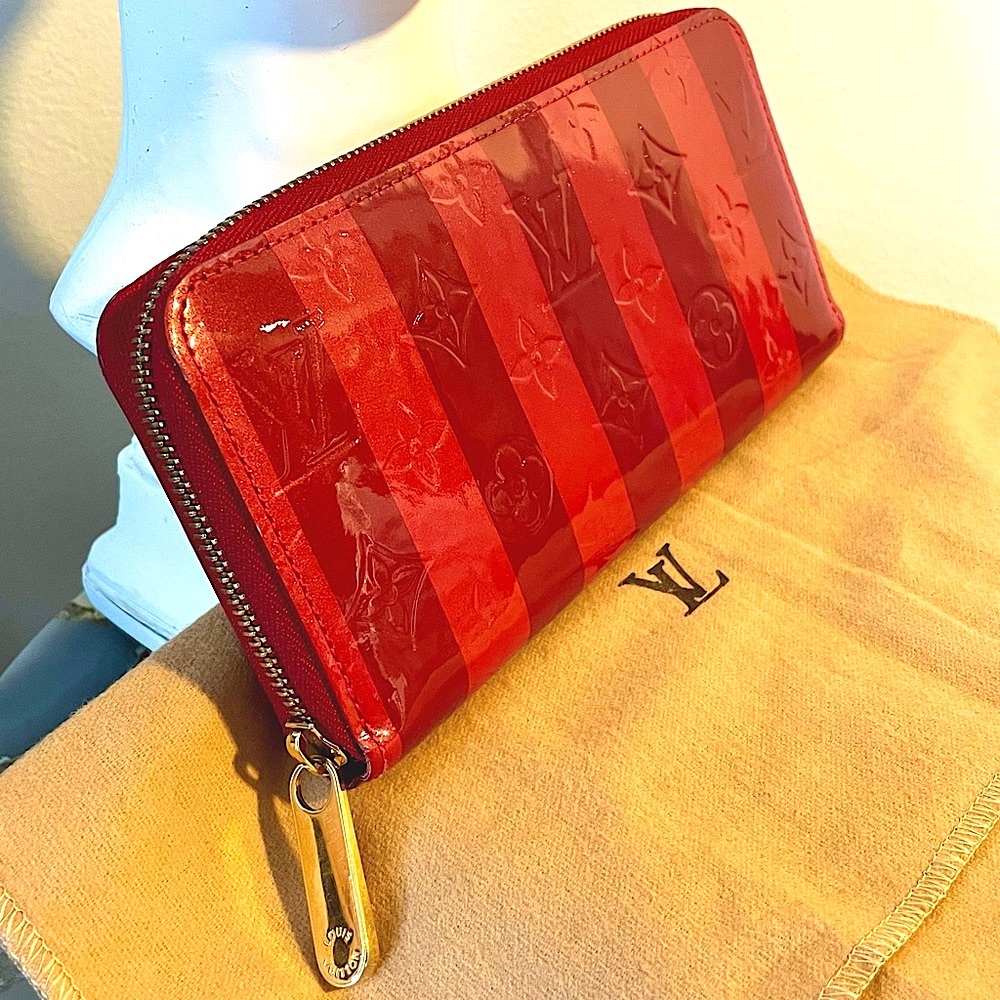 Louis Vuitton Rayures Monogram Striped Vernis Long Zippy Wallet w/ dustbag